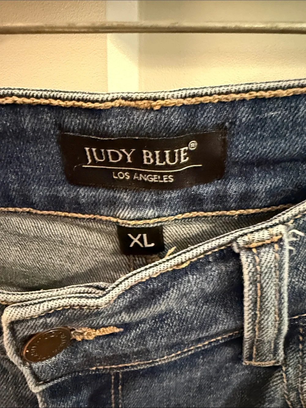 Judy Blue Women’s XL Distressed Bermuda Denim Shorts Raw Hem Stretch